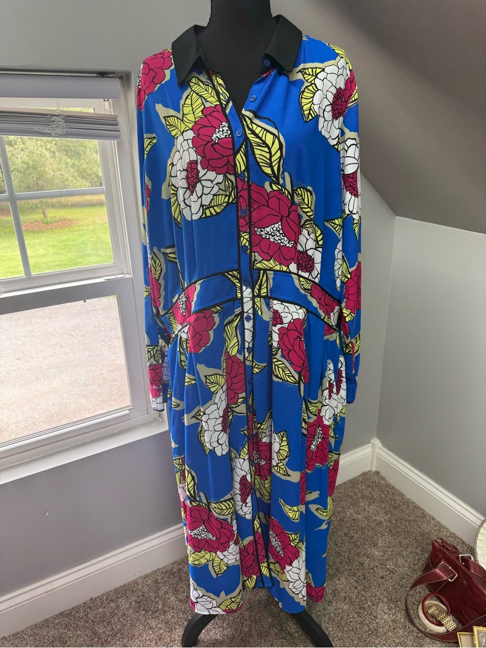 Melissa McCarthy Blue Floral Long Sleeve Maxi Dress with Black Collar